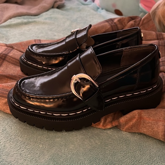 Circus by Sam Edelman black loafers - Picture 2 of 4